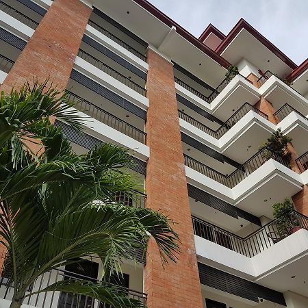 Strawberry Residences Cebu Extérieur photo