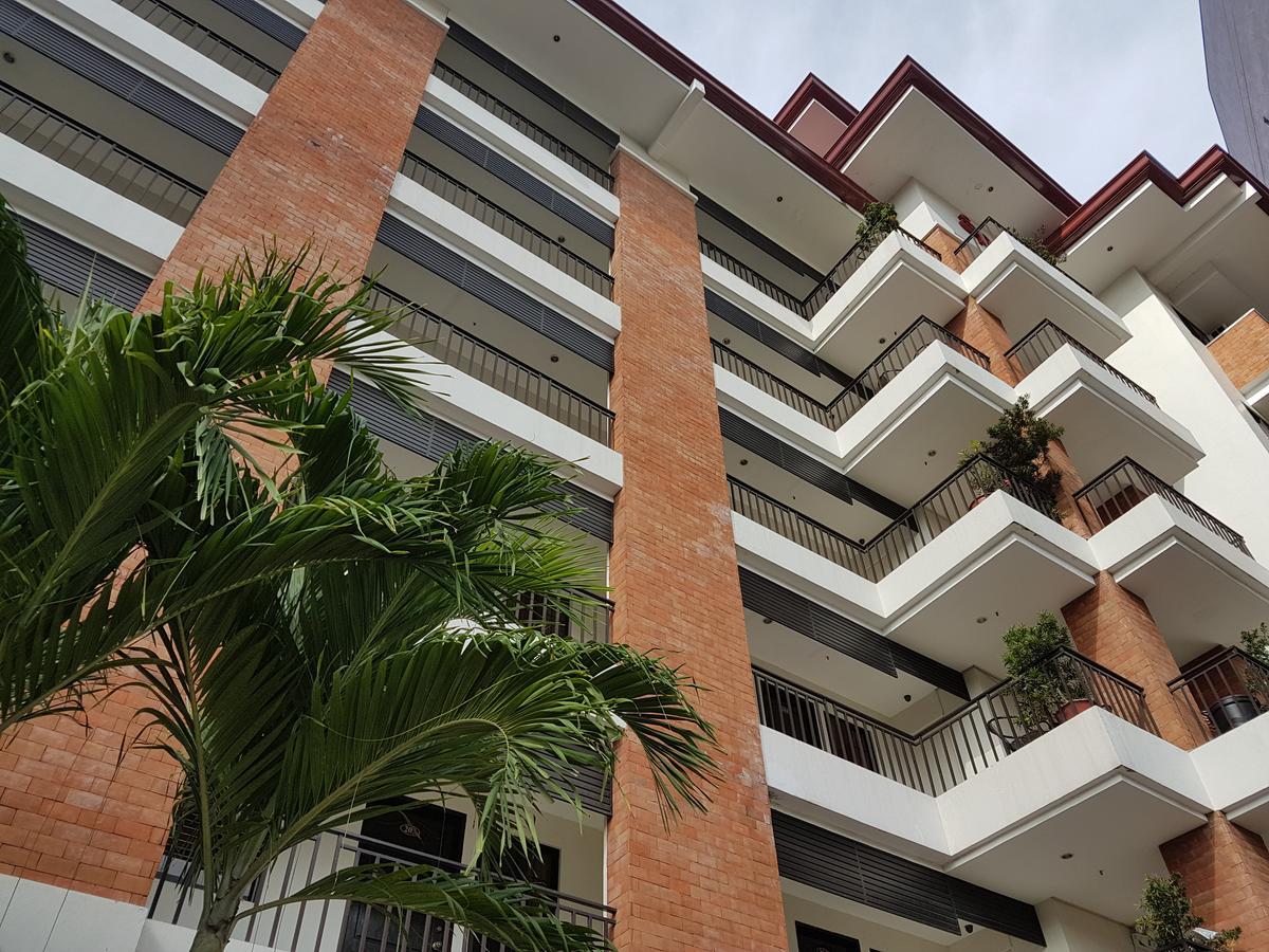 Strawberry Residences Cebu Extérieur photo