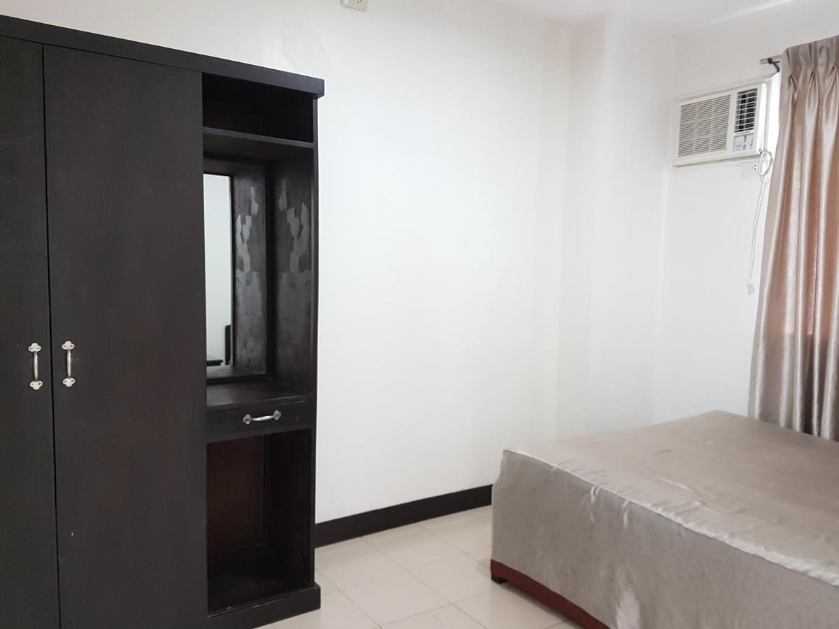 Strawberry Residences Cebu Extérieur photo